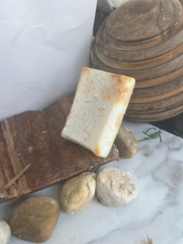 Handmade Bar soap All natural ingredients such as Olive Oil, Essential Oil, Castor Oil. Great for Exfoliating dead skins Clear black spot